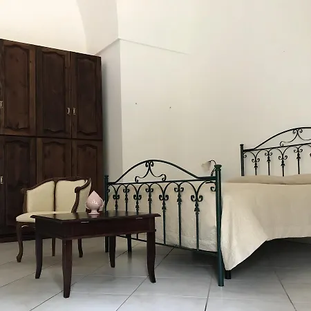 Tenuta Paradisi Couette-café